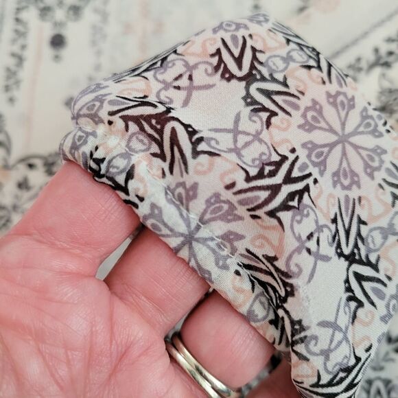 EC MAURICE'S SHEER V-NECK LONG SLEEVE BLOUSE SZ.L - Picture 4 of 6